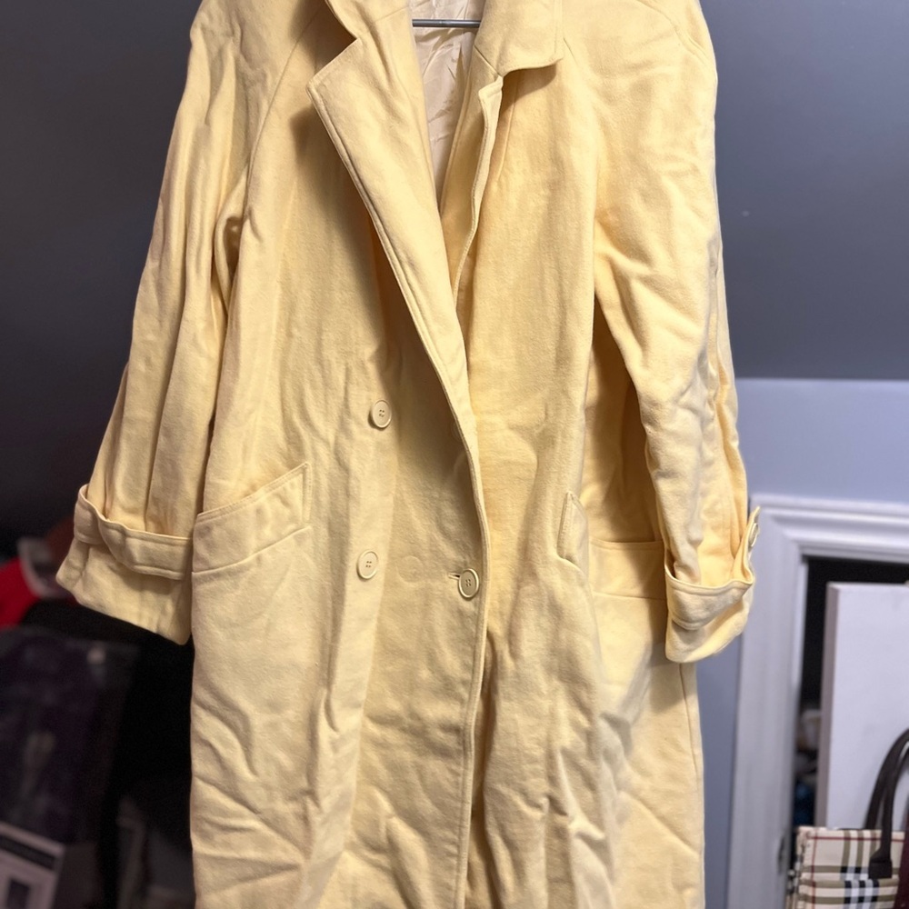 Rare Vintage, Collection Coats Anna line, yellow jacket. 100% pure virgin wool.